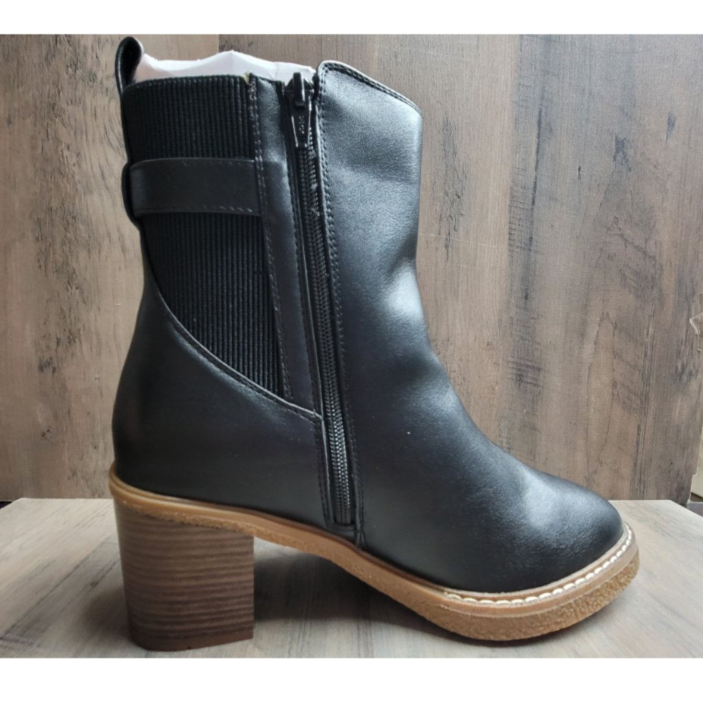 Nwt Evans Black Faux Leather Saskia Ankle Boot 10 10w — image 6 of 8